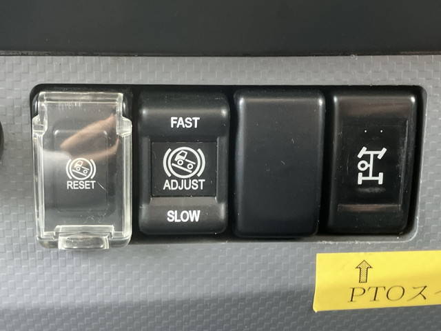 いすゞエルフセーフティローダー小型（2t・3t）[写真36]