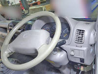 トヨタトヨエースクレーン3段小型（2t・3t）[写真33]