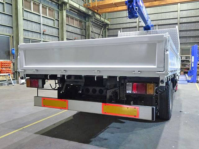 日産アトラスクレーン4段小型（2t・3t）[写真02]