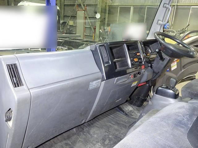 日産アトラスクレーン4段小型（2t・3t）[写真32]