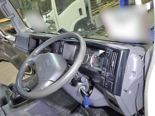 日産アトラスクレーン4段小型（2t・3t）[写真33]