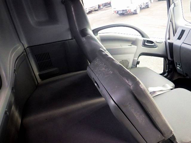 いすゞフォワードコンテナ専用車中型（4t）[写真11]