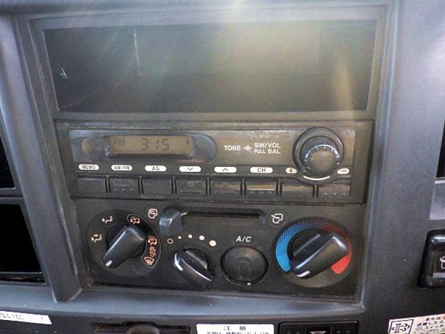 いすゞフォワードコンテナ専用車中型（4t）[写真16]