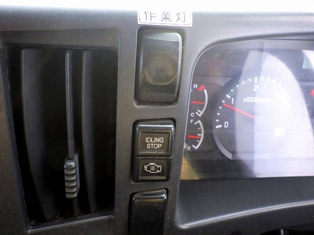 いすゞフォワードコンテナ専用車中型（4t）[写真18]