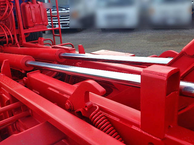 いすゞフォワードコンテナ専用車中型（4t）[写真28]