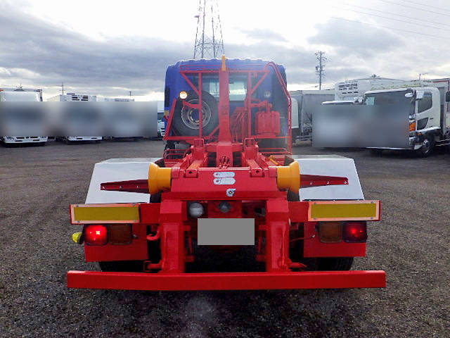 いすゞフォワードコンテナ専用車中型（4t）[写真07]