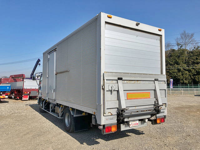 三菱ふそうファイターアルミバン中型（4t）[写真04]
