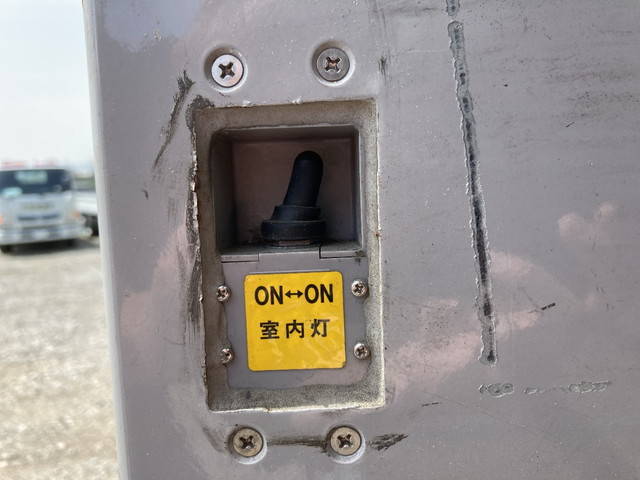 日野プロフィアアルミウイング大型（10t）[写真15]