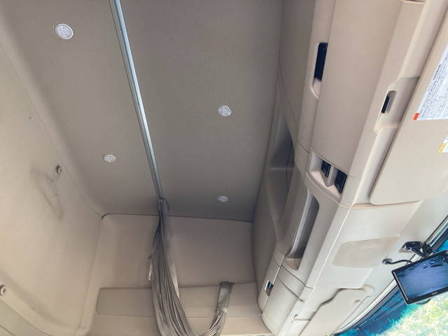 日野プロフィアアルミウイング大型（10t）[写真30]