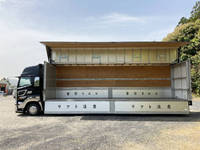 日野プロフィアアルミウイング大型（10t）[写真06]