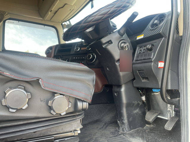 日野プロフィアアルミウイング大型（10t）[写真29]