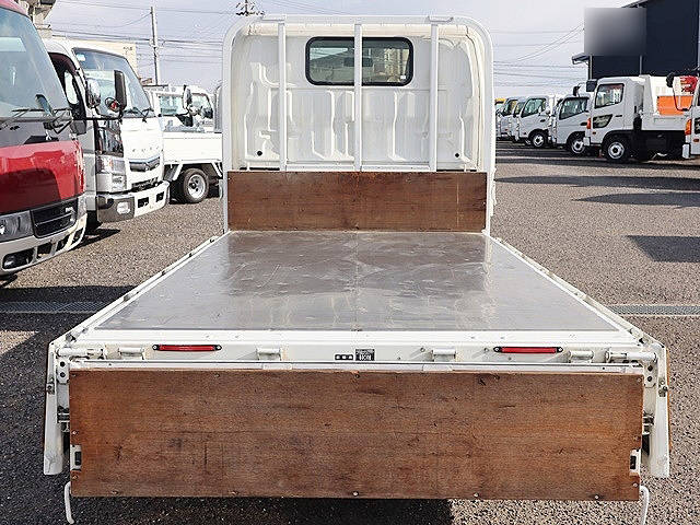 トヨタダイナ平ボディ小型（2t・3t）[写真08]