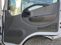 日産アトラス平ボディ小型（2t・3t）[写真29]