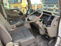 日産アトラス平ボディ小型（2t・3t）[写真32]