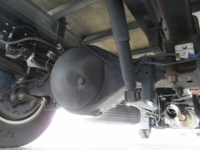 いすゞエルフアルミバン小型（2t・3t）[写真12]