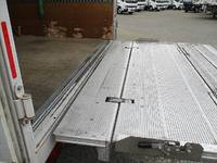 いすゞエルフアルミバン小型（2t・3t）[写真06]