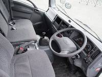 いすゞエルフアルミバン小型（2t・3t）[写真07]