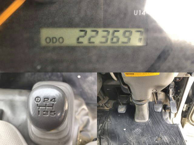 日野デュトロクレーン4段小型（2t・3t）[写真38]