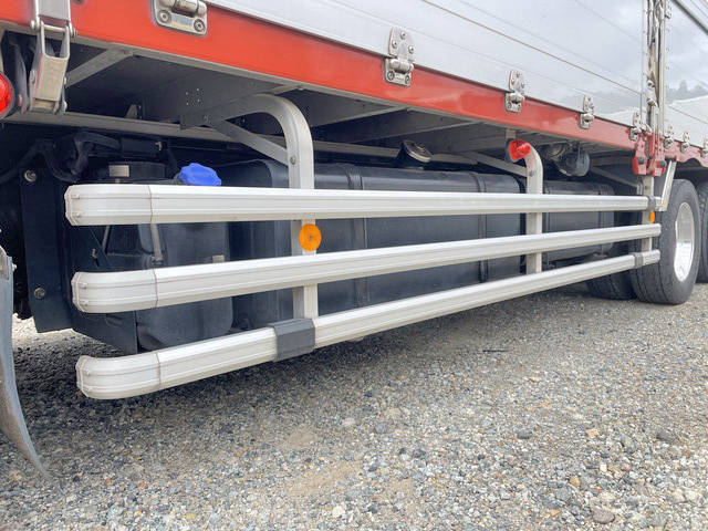 日野プロフィアアルミウイング大型（10t）[写真19]