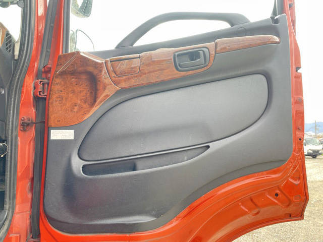 日野プロフィアアルミウイング大型（10t）[写真27]