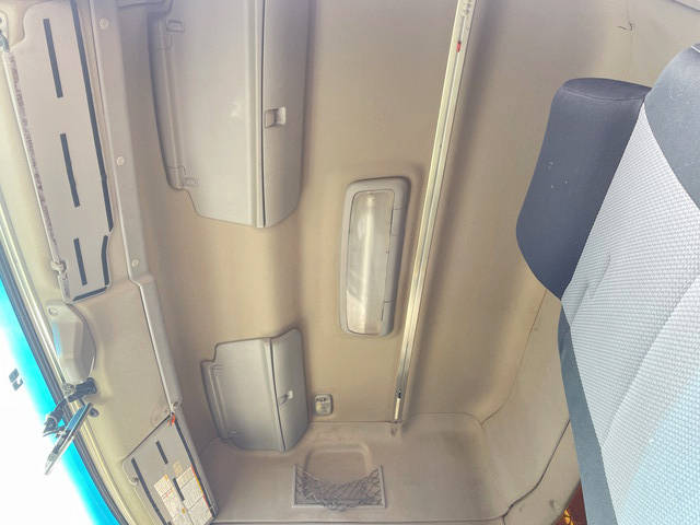 日野プロフィアアルミウイング大型（10t）[写真30]