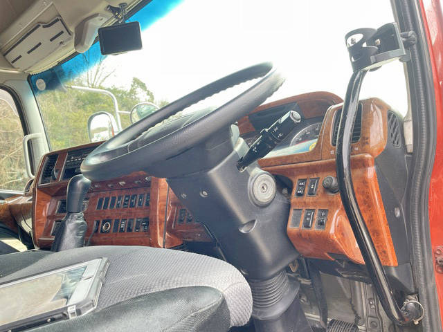 日野プロフィアアルミウイング大型（10t）[写真33]