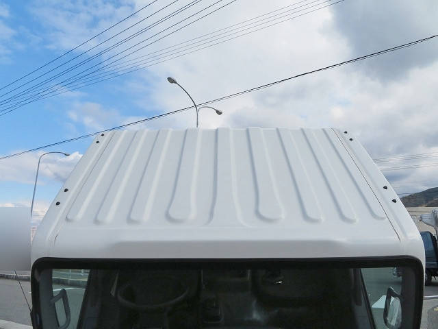 いすゞエルフ冷凍車（冷蔵車）小型（2t・3t）[写真06]