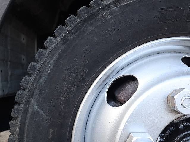 三菱ふそうキャンタークレーン4段小型（2t・3t）[写真23]