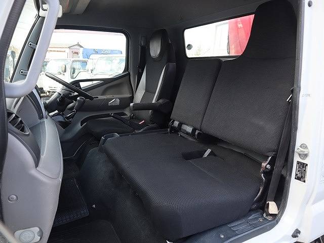 三菱ふそうキャンタークレーン4段小型（2t・3t）[写真32]