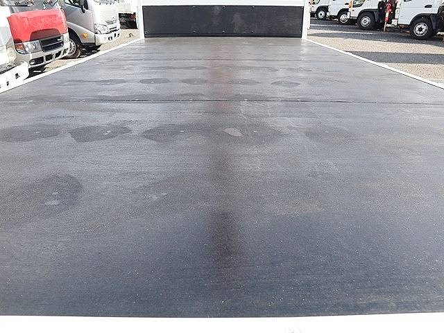 三菱ふそうキャンタークレーン4段小型（2t・3t）[写真09]