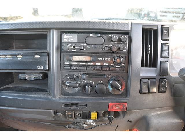 いすゞエルフパッカー車（塵芥車）小型（2t・3t）[写真14]