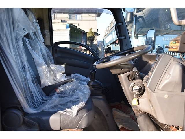 いすゞエルフパッカー車（塵芥車）小型（2t・3t）[写真26]