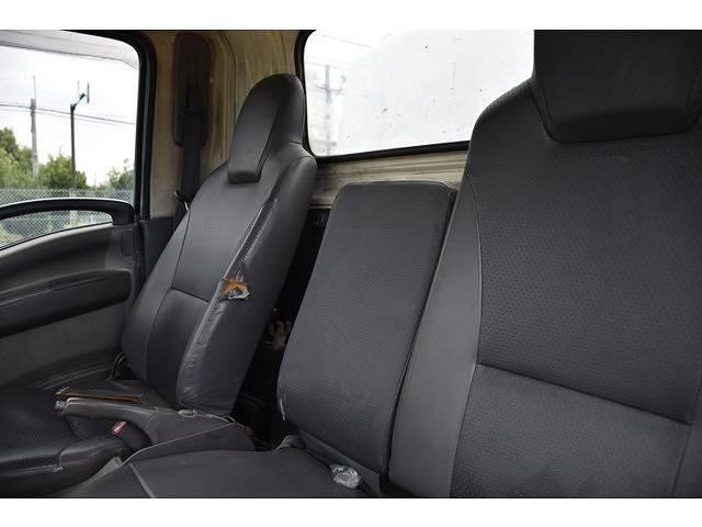 いすゞエルフパッカー車（塵芥車）小型（2t・3t）[写真31]