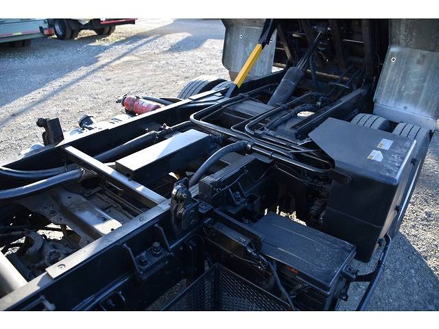 いすゞエルフパッカー車（塵芥車）小型（2t・3t）[写真33]