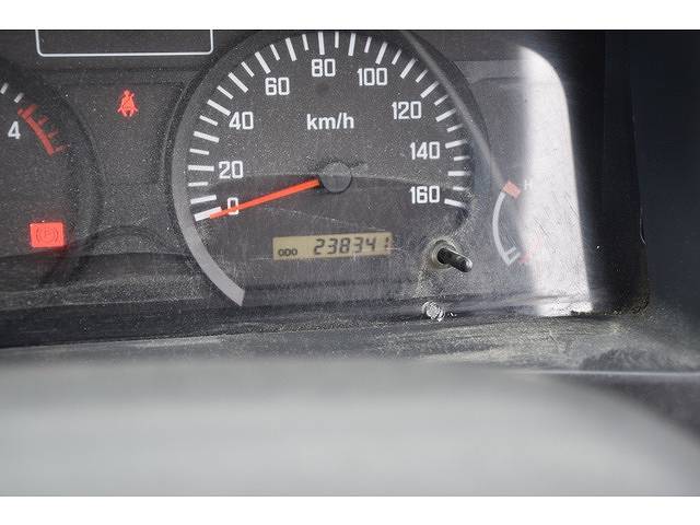 いすゞエルフパッカー車（塵芥車）小型（2t・3t）[写真08]