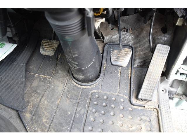 いすゞエルフパッカー車（塵芥車）小型（2t・3t）[写真12]