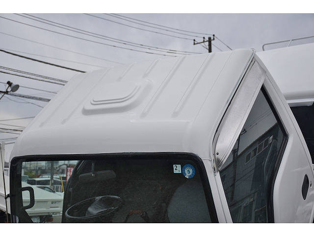 いすゞエルフパッカー車（塵芥車）小型（2t・3t）[写真18]