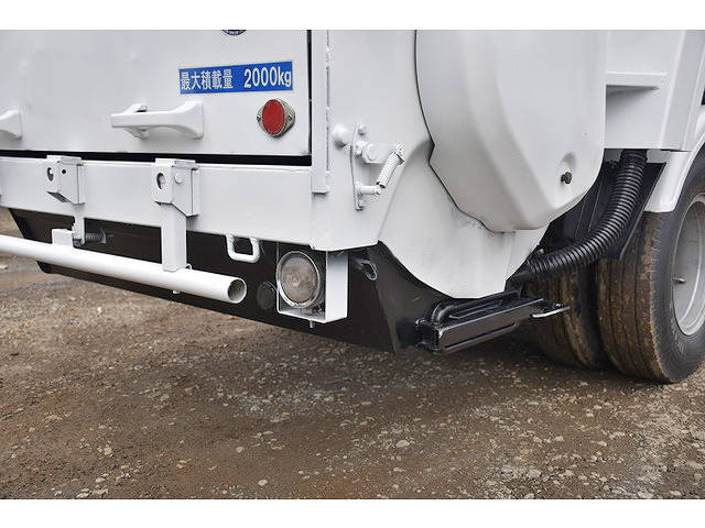 いすゞエルフパッカー車（塵芥車）小型（2t・3t）[写真23]