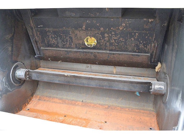 いすゞエルフパッカー車（塵芥車）小型（2t・3t）[写真24]