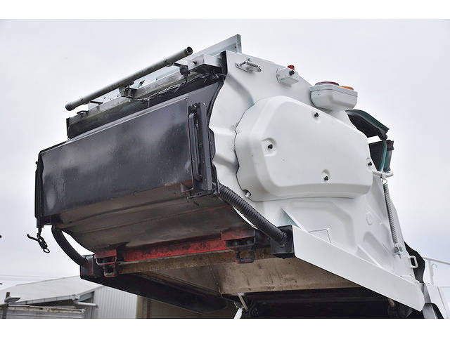 いすゞエルフパッカー車（塵芥車）小型（2t・3t）[写真33]