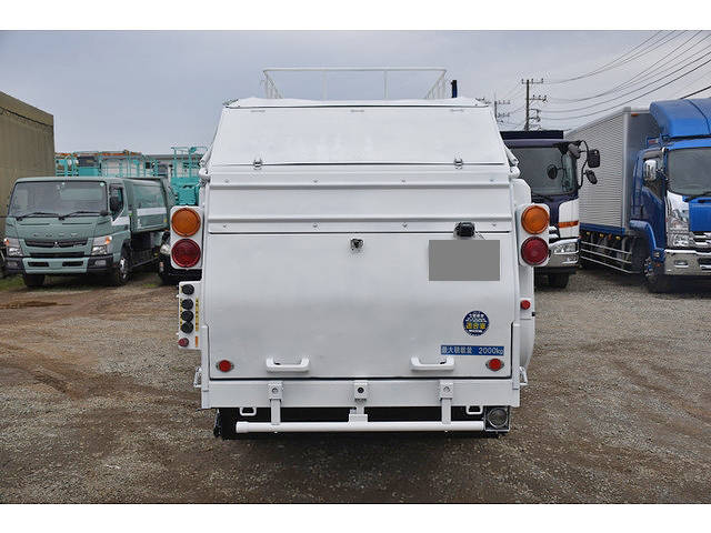 いすゞエルフパッカー車（塵芥車）小型（2t・3t）[写真08]