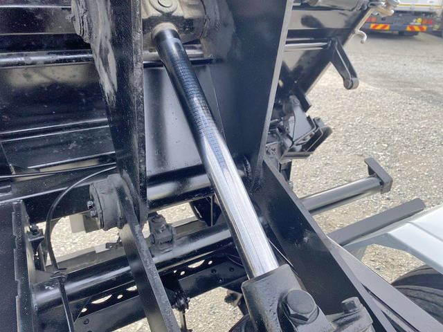 いすゞエルフ三転ダンプ小型（2t・3t）[写真20]