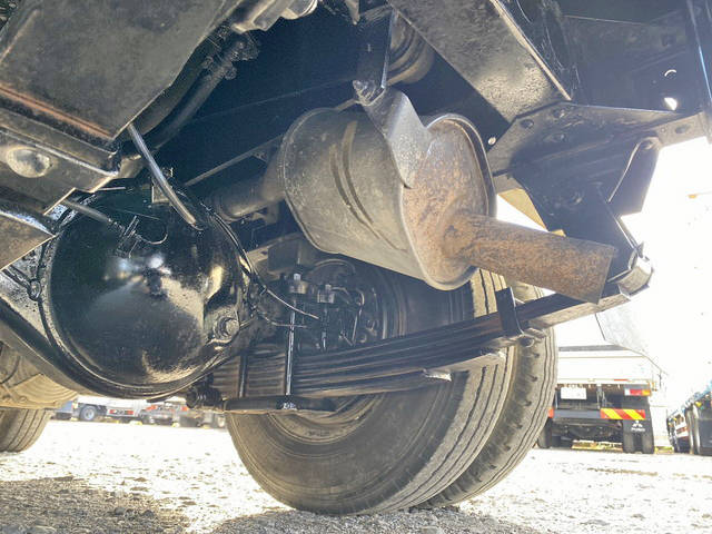 いすゞエルフ三転ダンプ小型（2t・3t）[写真24]