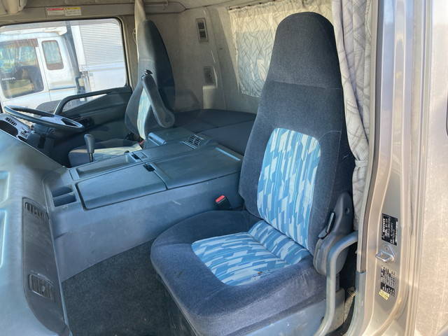 三菱ふそうスーパーグレートセルフローダー大型（10t）[写真28]