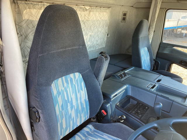 三菱ふそうスーパーグレートセルフローダー大型（10t）[写真29]