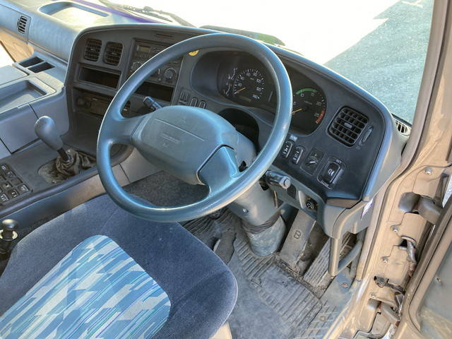 三菱ふそうスーパーグレートセルフローダー大型（10t）[写真32]