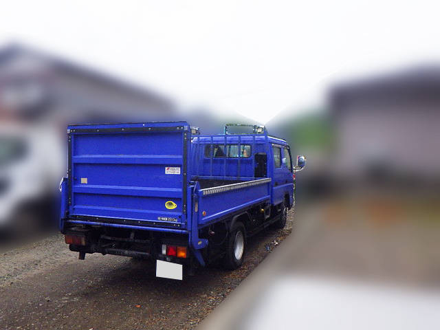 三菱ふそうキャンターダブルキャブ（Wキャブ）小型（2t・3t）[写真02]