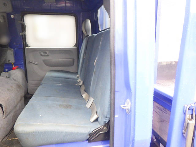 三菱ふそうキャンターダブルキャブ（Wキャブ）小型（2t・3t）[写真26]