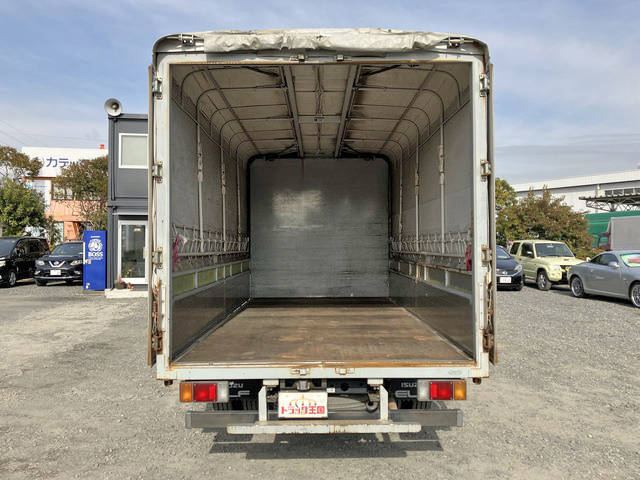 いすゞエルフ幌ウイング小型（2t・3t）[写真10]