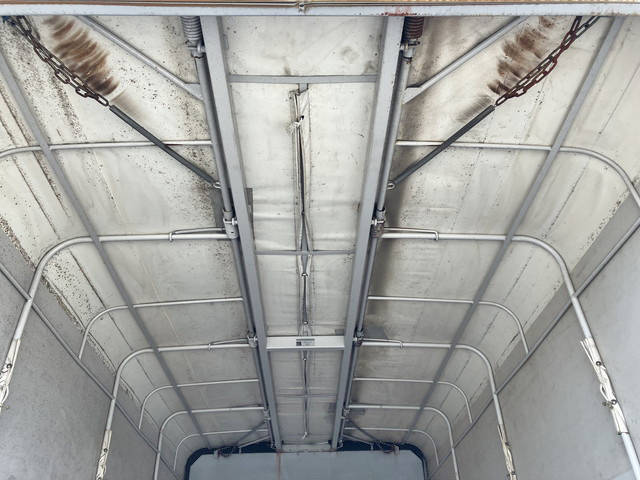 いすゞエルフ幌ウイング小型（2t・3t）[写真12]